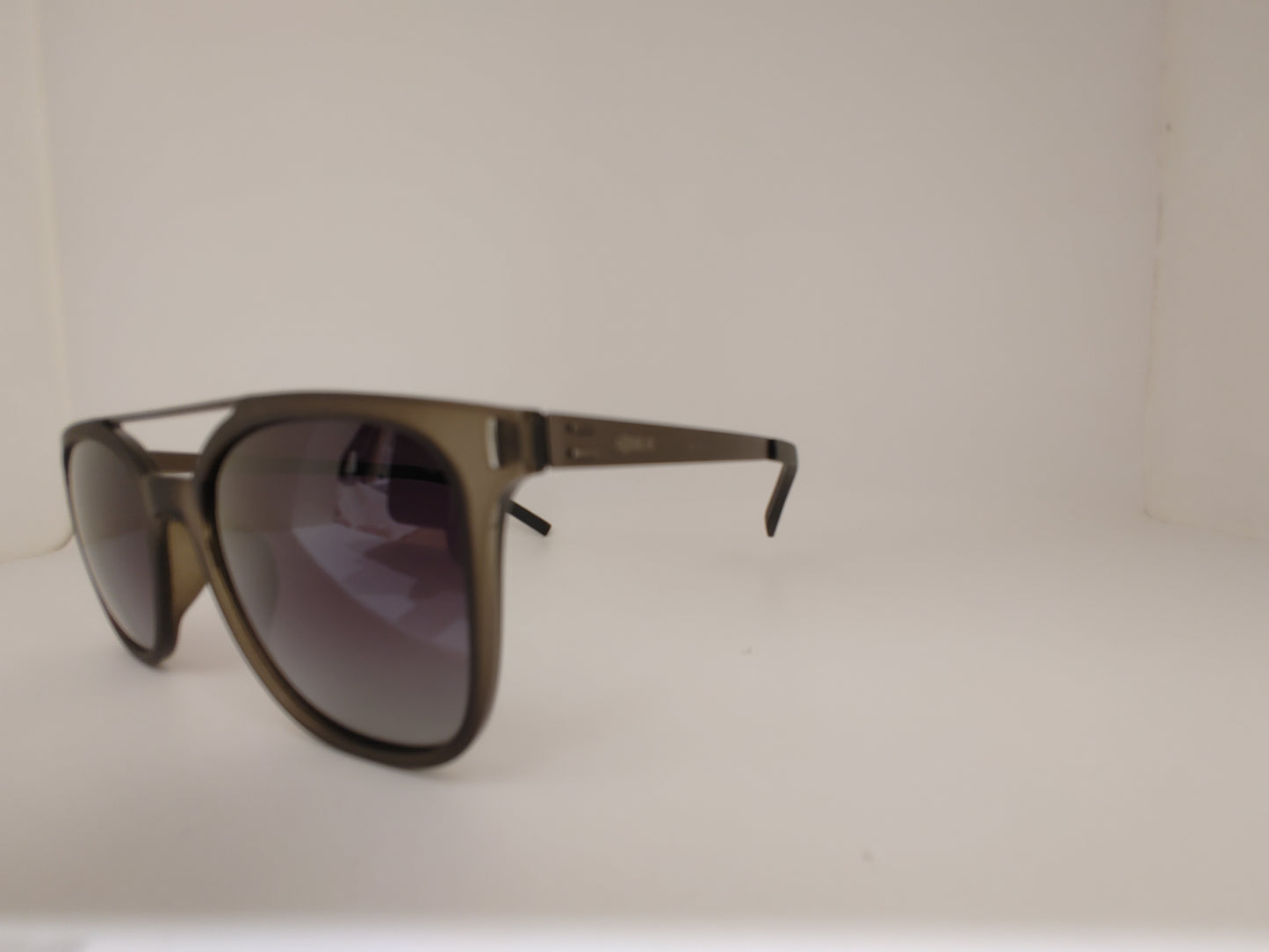 square-plastic-sunglasses
